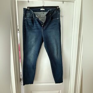 Good American jeans.  Size 18